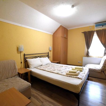 Etno Kuca Sa Konacistem Gocko Hotel Vrnjacka Banja Exterior photo