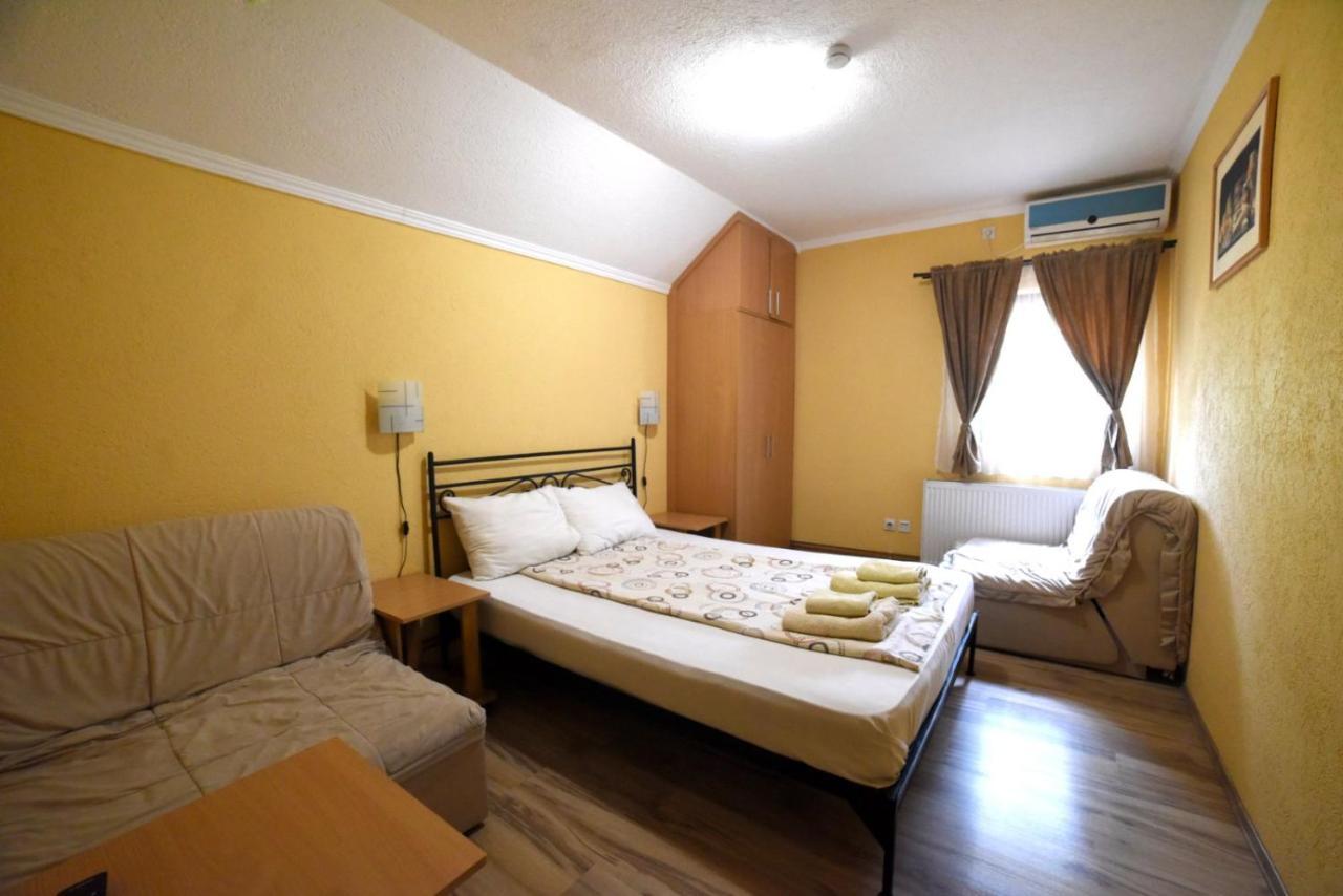 Etno Kuca Sa Konacistem Gocko Hotel Vrnjacka Banja Exterior photo