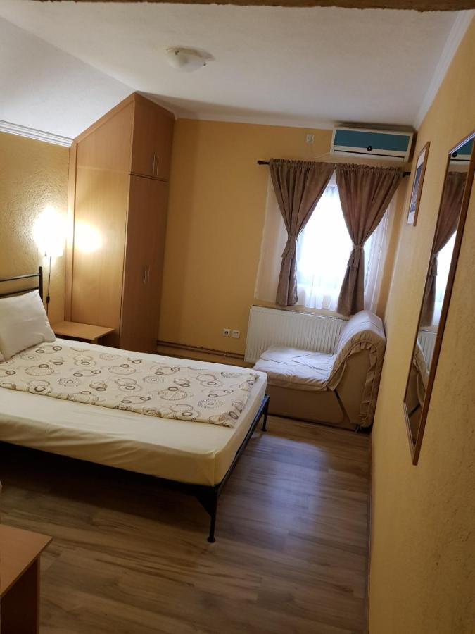 Etno Kuca Sa Konacistem Gocko Hotel Vrnjacka Banja Exterior photo